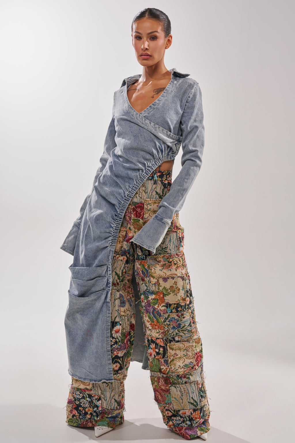 OUT OF MY MIND TAPESTRY PANT