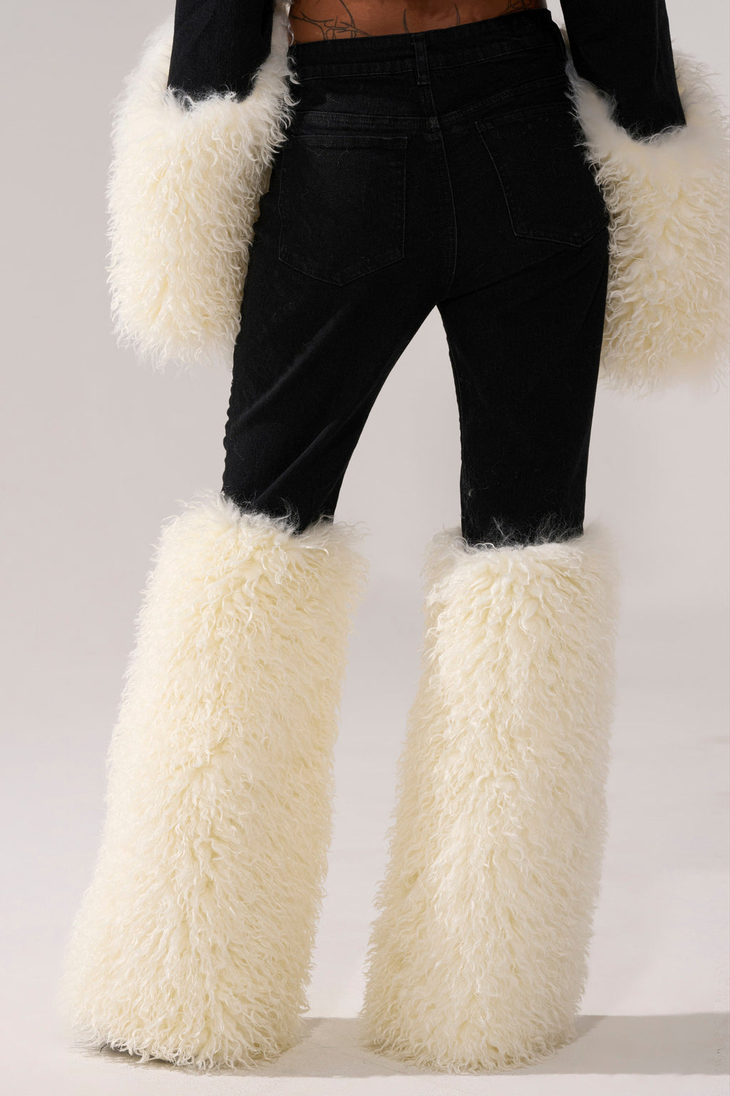 SITTING PRETTY FUR TRIM DENIM