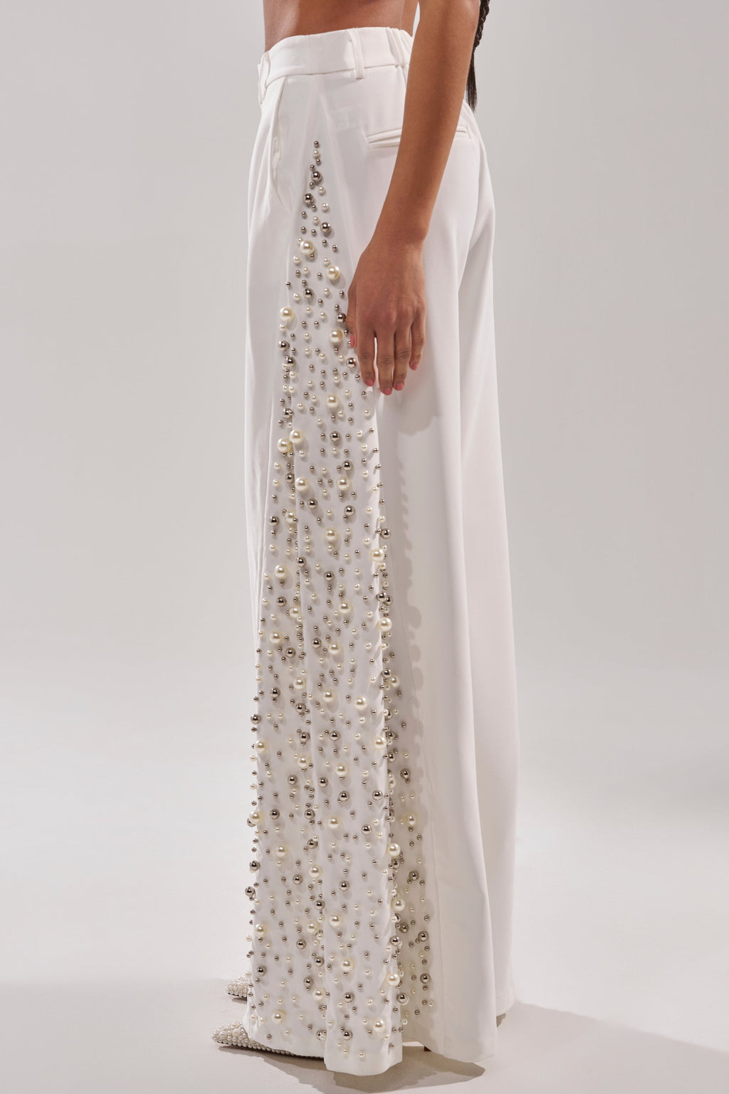 KEEP IT GOING EMBELLISHED TROUSER