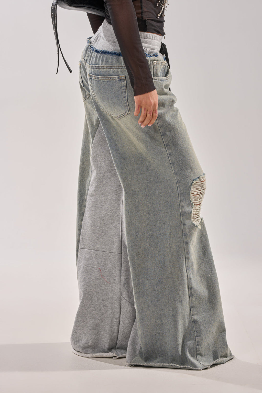 COMFY WIDE LEG DENIM JOGGER