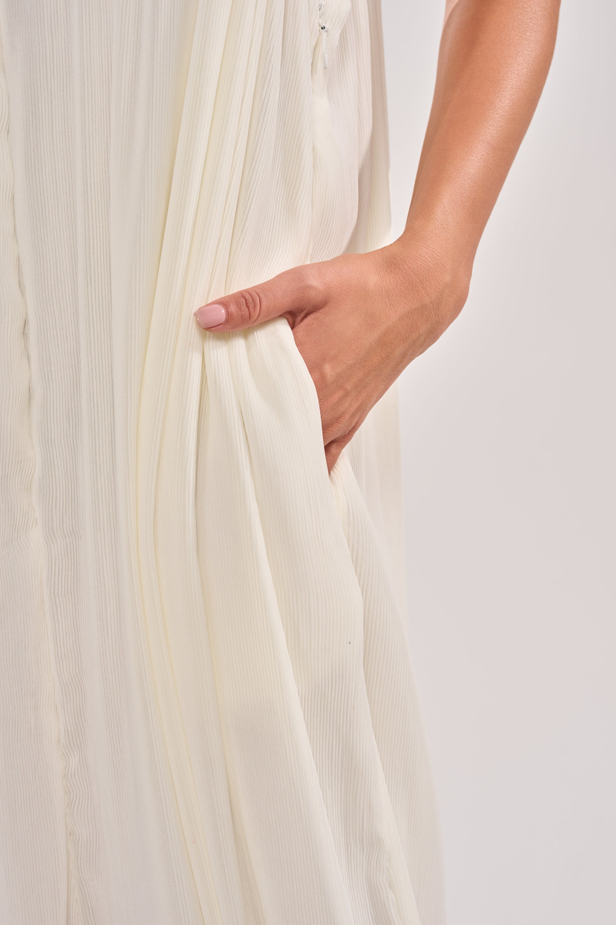 HALO SLINKY SLEEVELESS JUMPSUIT