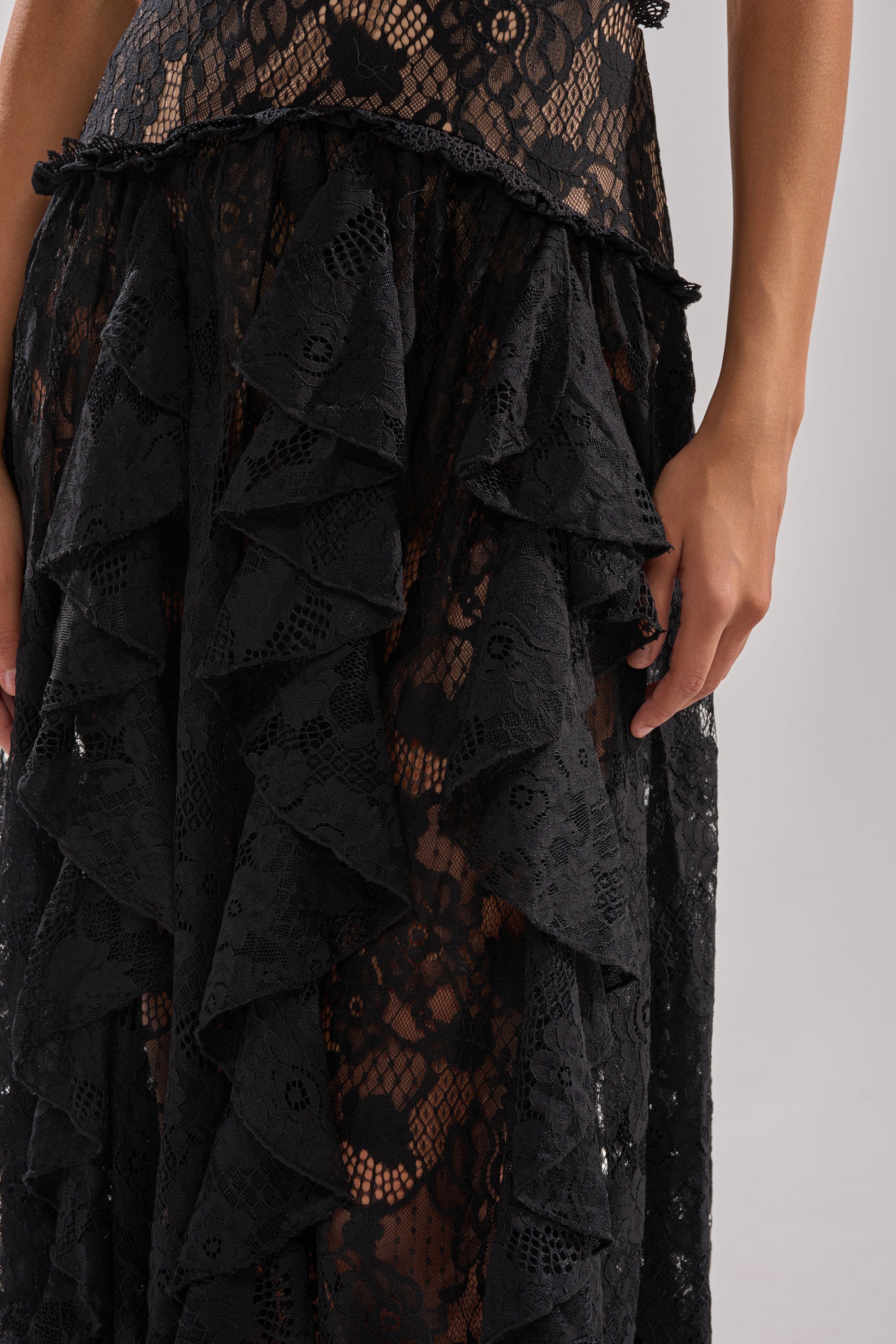 KYLA LACE MAXI DRESS IN BLACK
