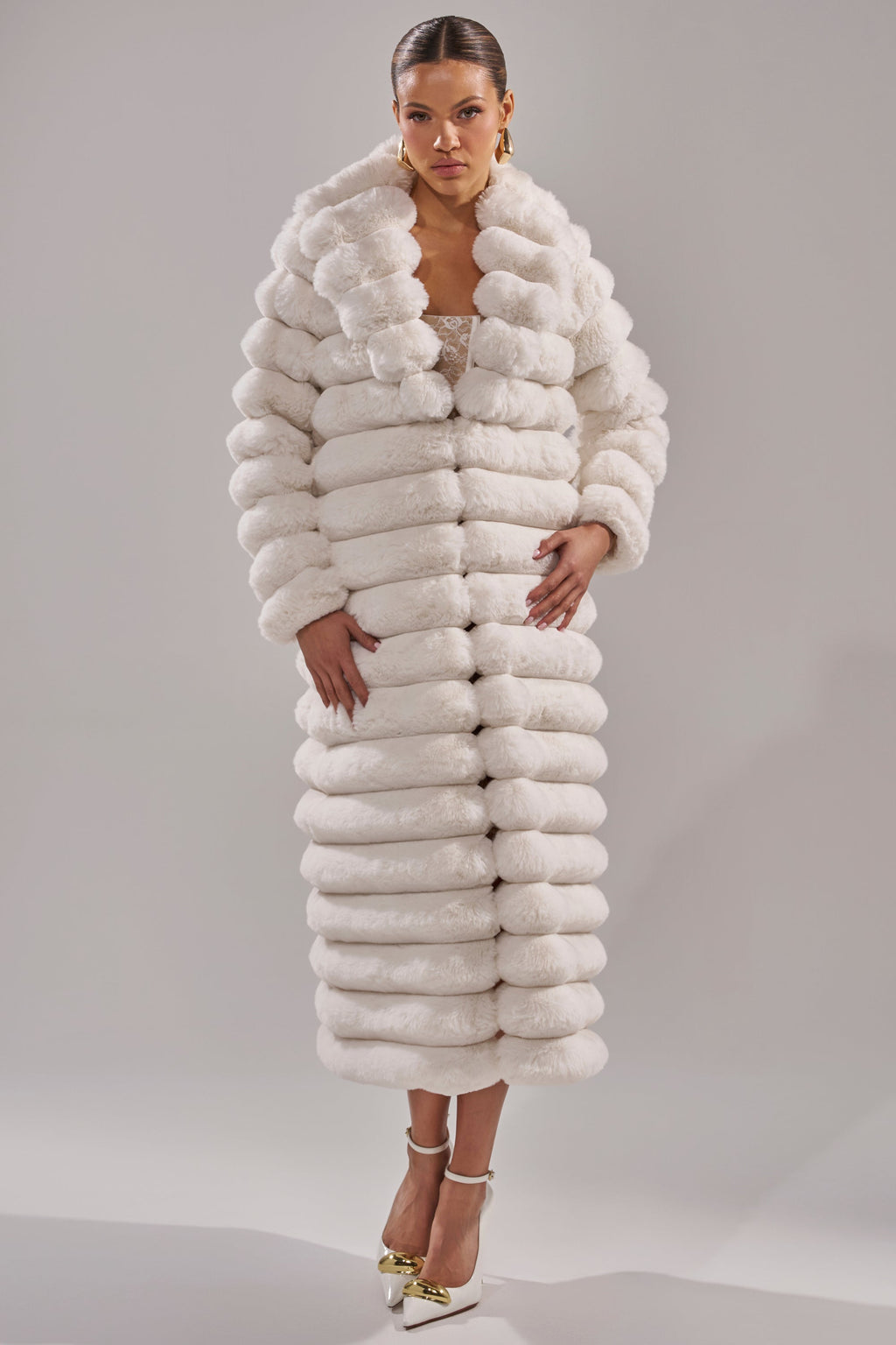 MAXI POPCORN FAUX FUR IN WHITE