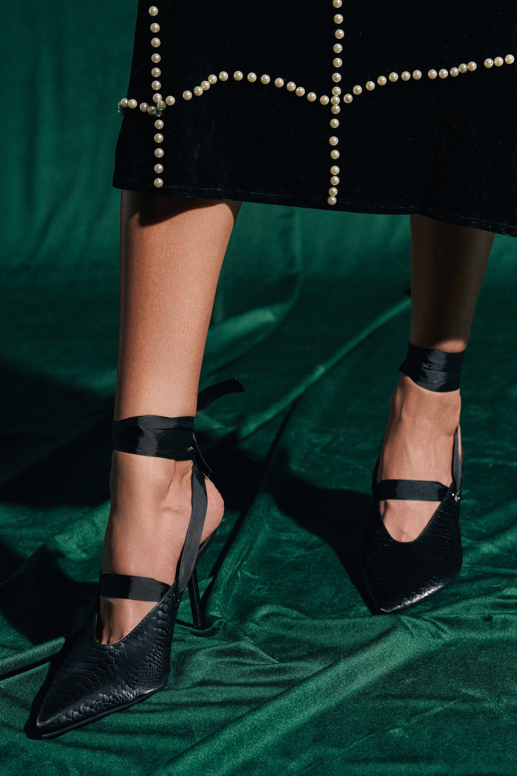 AZALEA WANG DRODZOV BLACK LIQUID LUXE RIBBON TIE PUMP