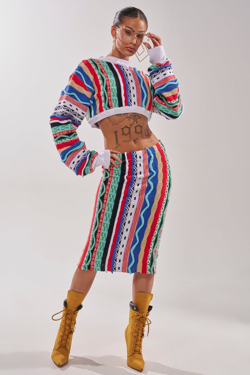 FEELING THE VIBES CROP SWEATER