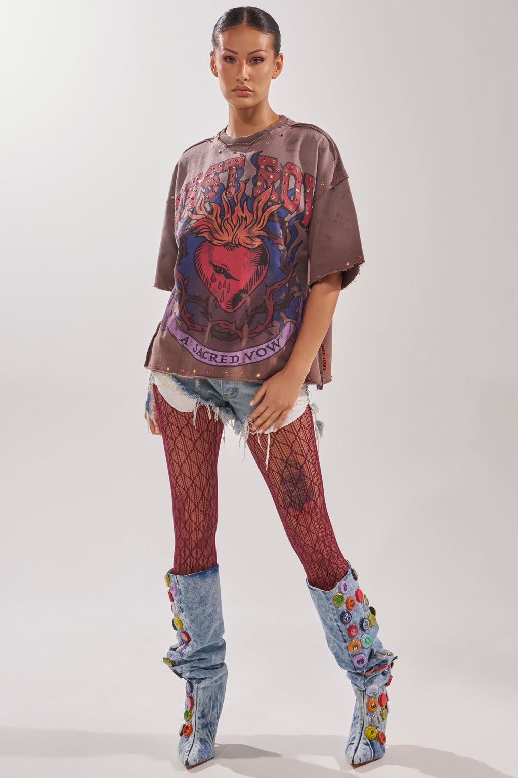 FIRST ROW SACRED HEARTH RHINESTONE DISTRESSED TEE