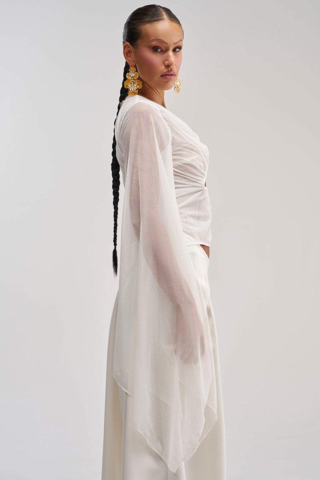 CELESTE CUTOUT DRAPE TOP IN WHITE