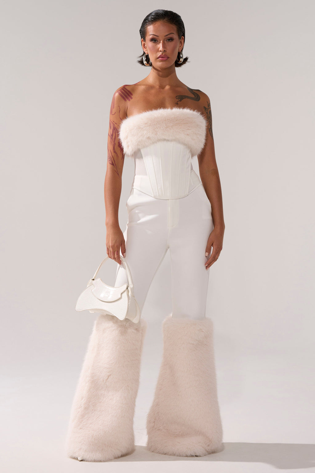 SNOW BUNNY CORSET WITH FUR