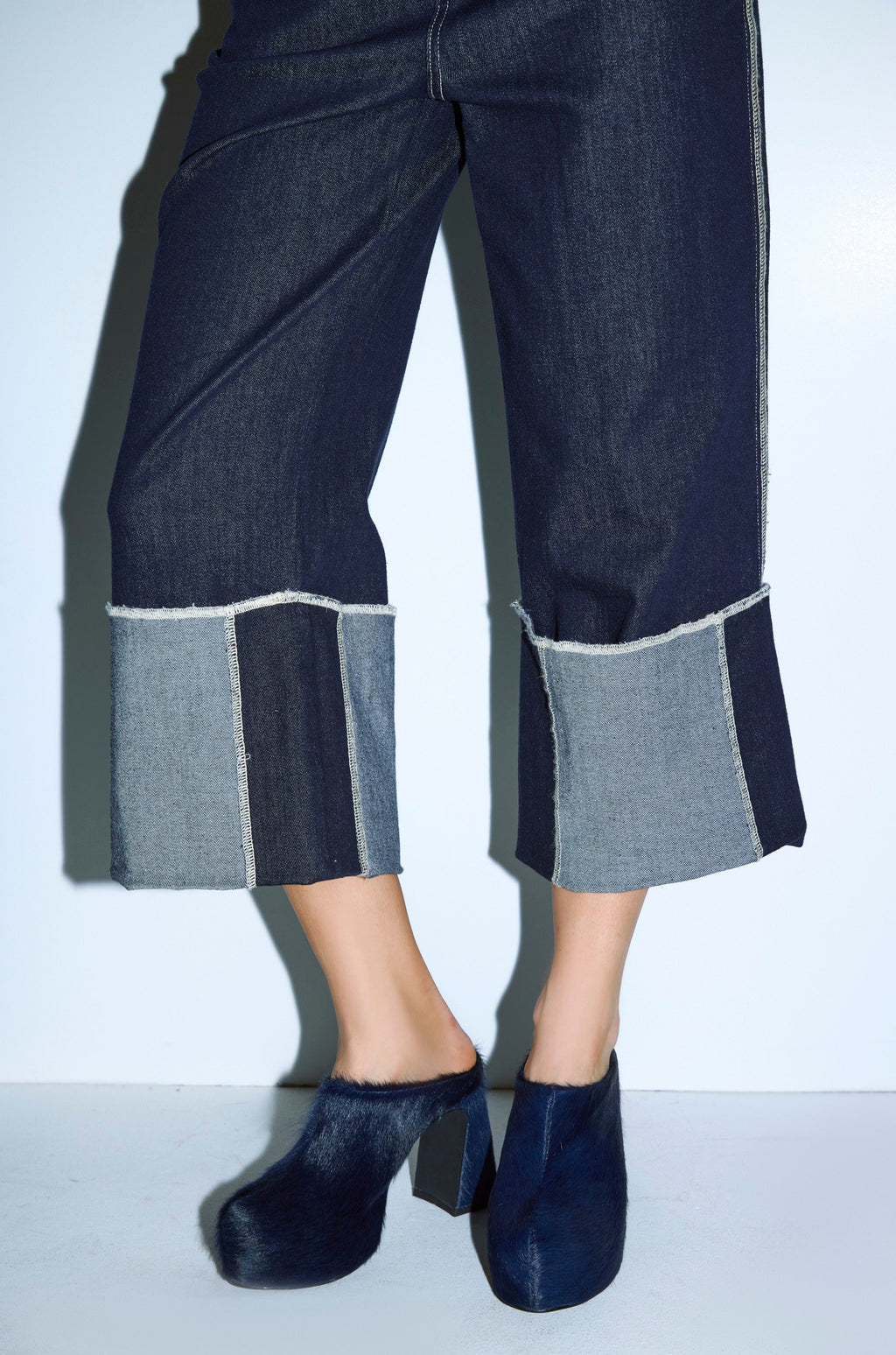 AZALEA WANG GOLDING NAVY PONY HAIR CHUNKY PUMP