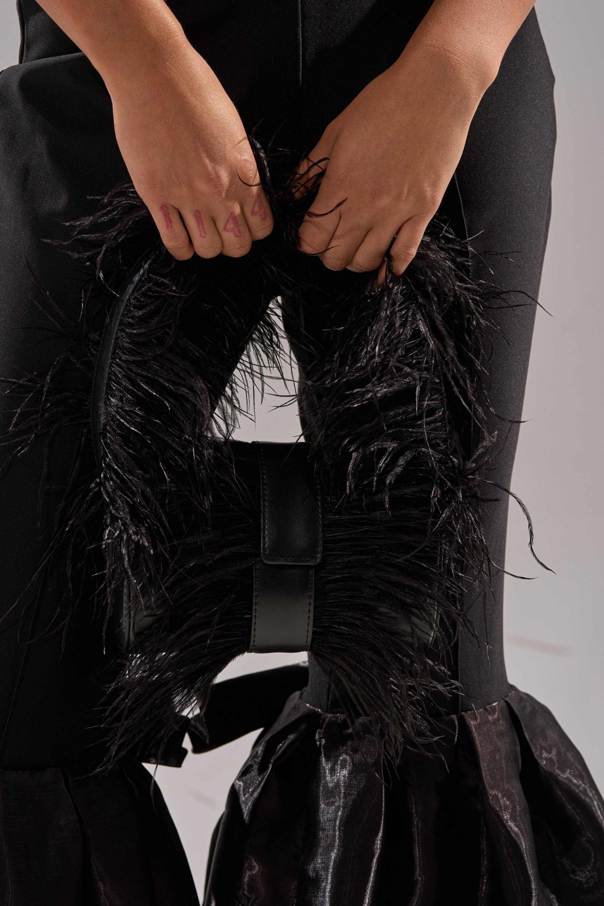 FEATHER CRAZE PURSE