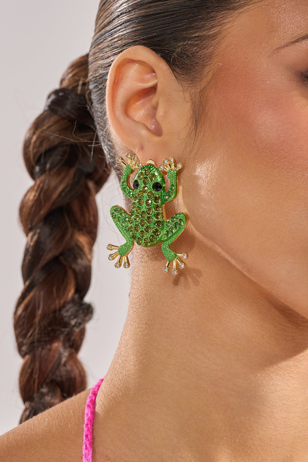 HERE I COME EARRING