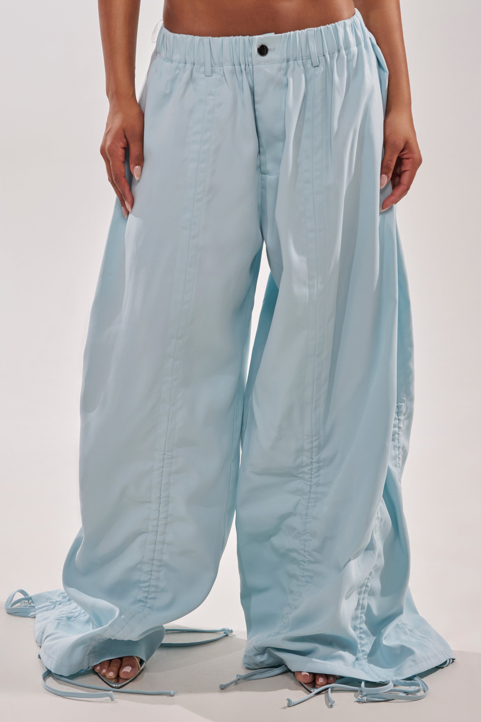 DRAMA RUCHED JOGGER IN BLUE