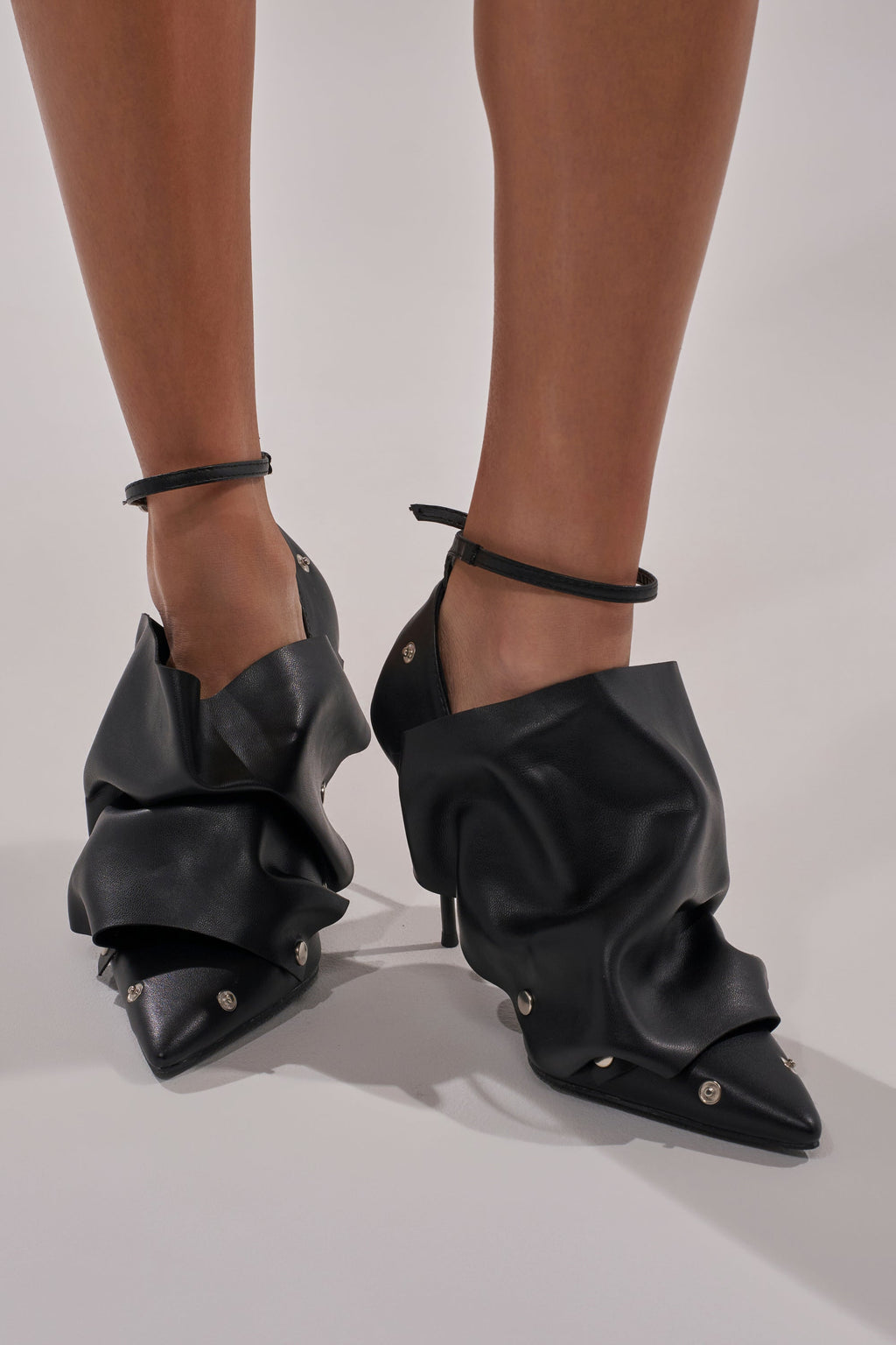 AZALEA WANG IMOGALE BLACK SILVER HARDWARE STILETTO PUMP