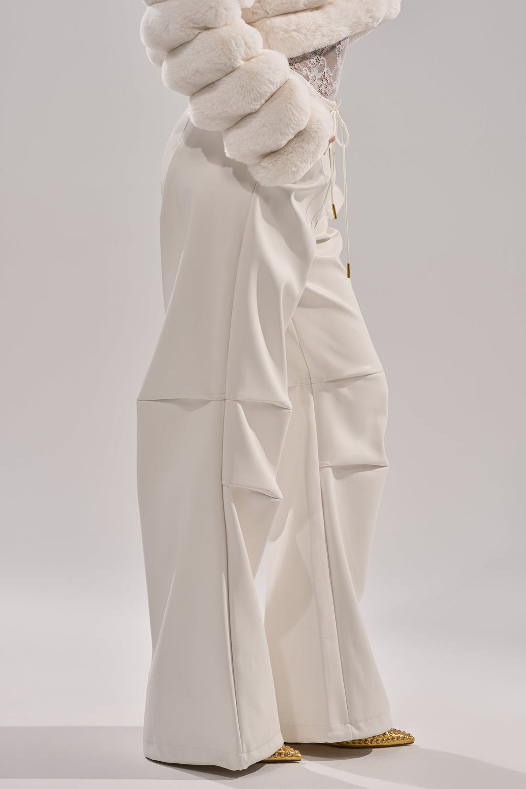GET WITH IT FAUX LEATHER TROUSER IN WHITE