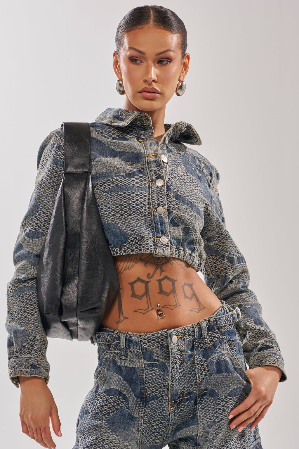 I THINK YOU WANNA KNOW DENIM BUTTON DOWN
