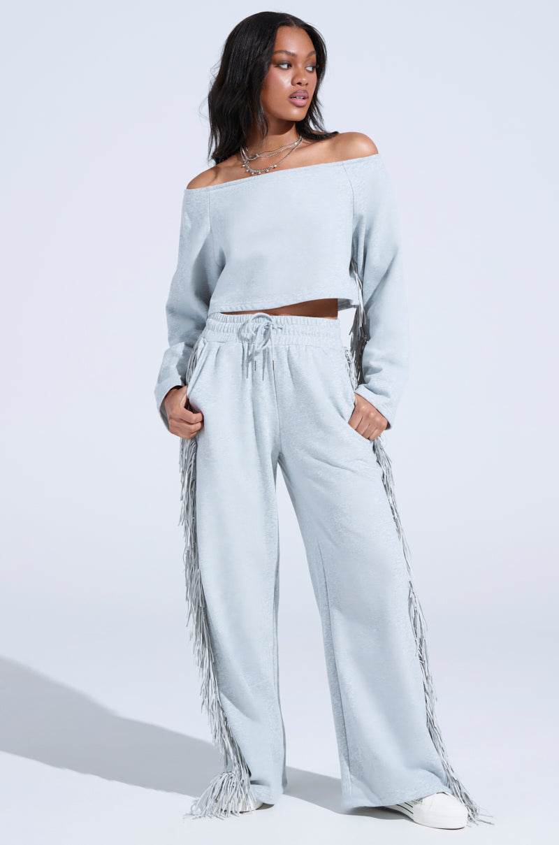 BRINGING IT BACK OFF THE SHOULDER SWEATSHIRT