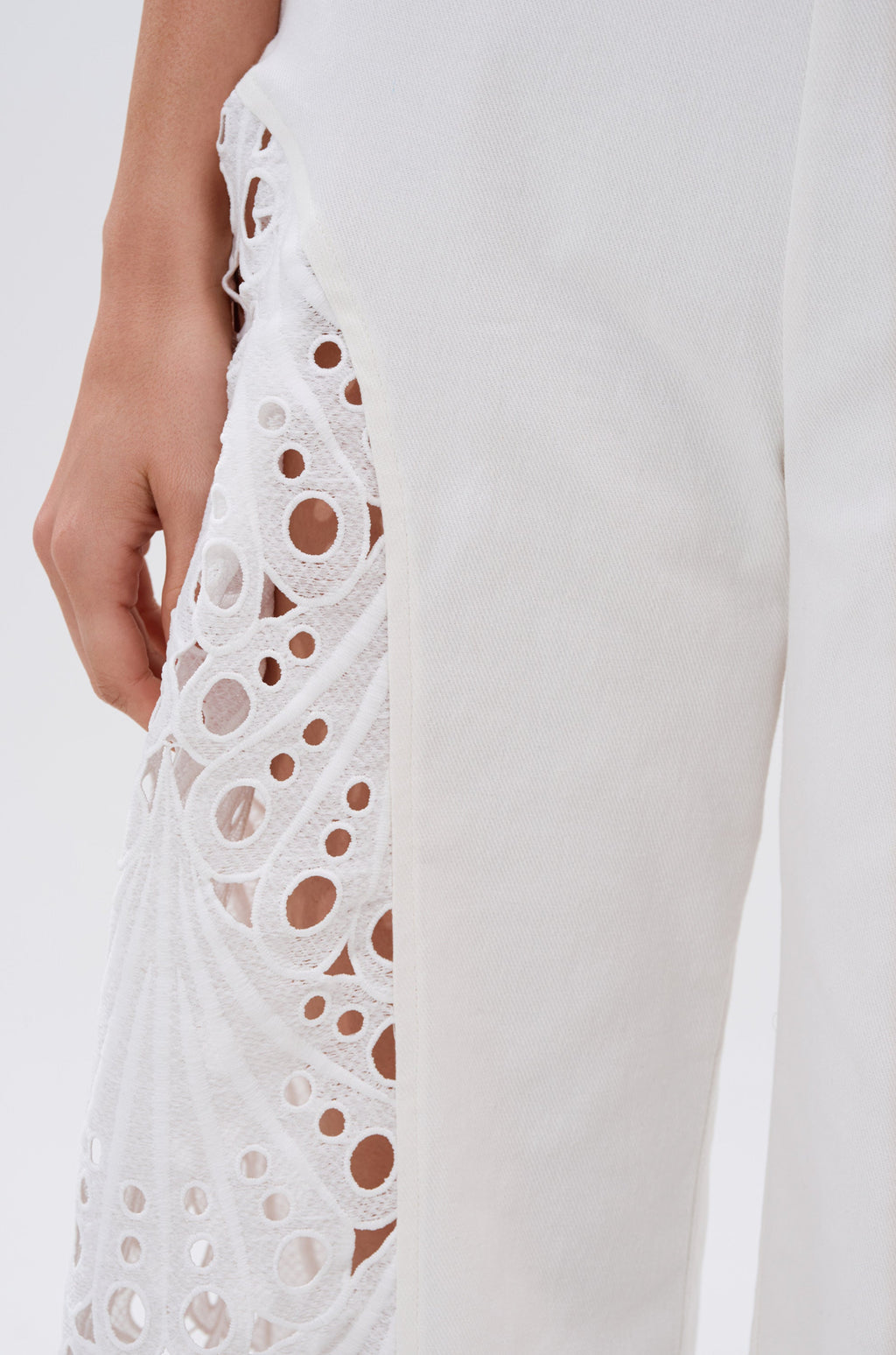 EASY BREEZY DENIM JUMPSUIT IN WHITE