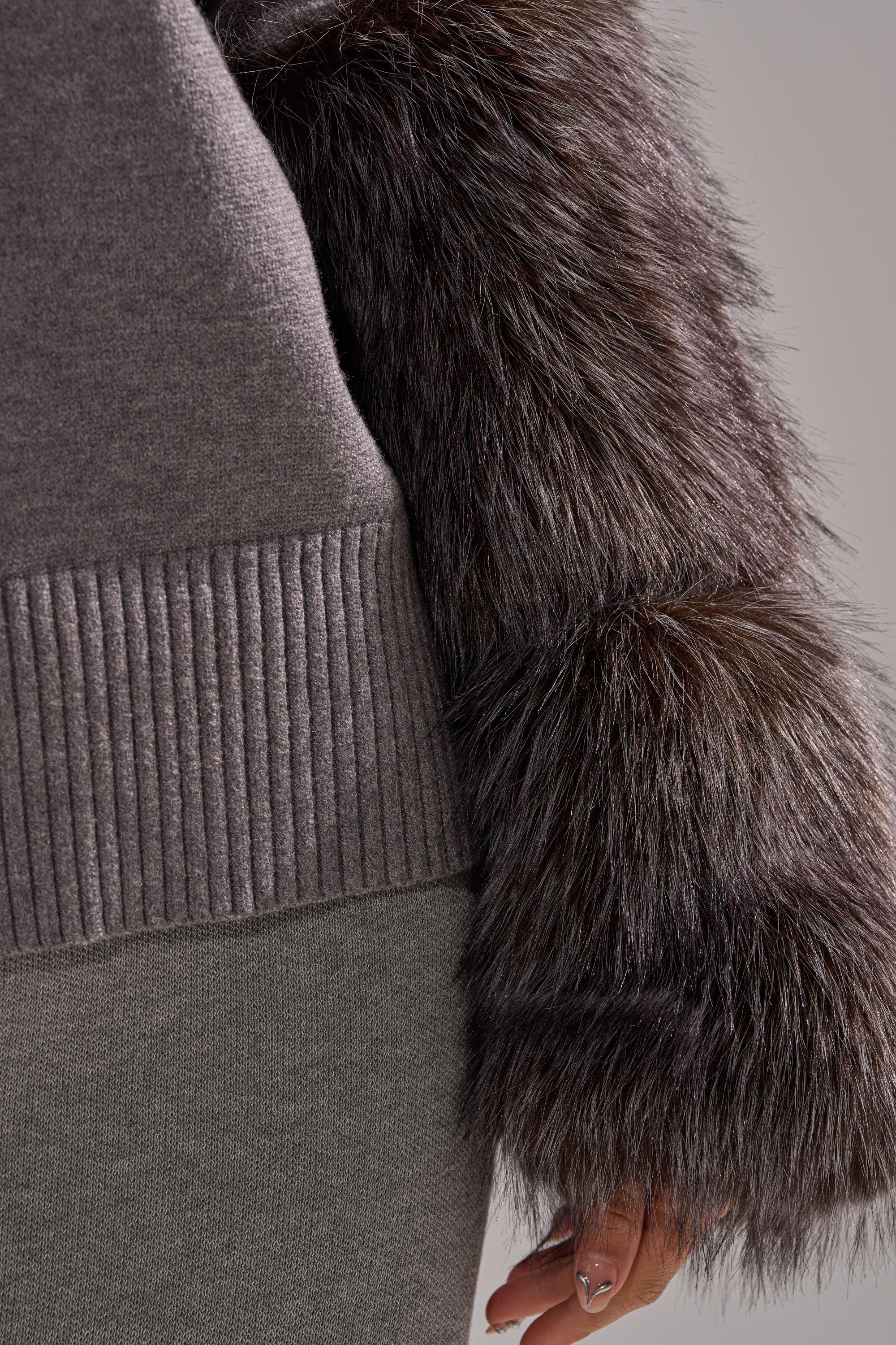 TOUCH ME SWEATER WITH FUR CUFFS