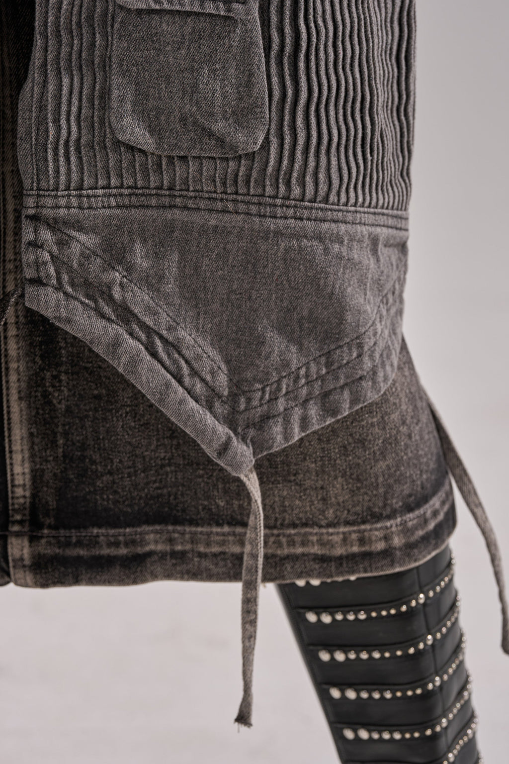 KEEP YOU WAITING DENIM VEST