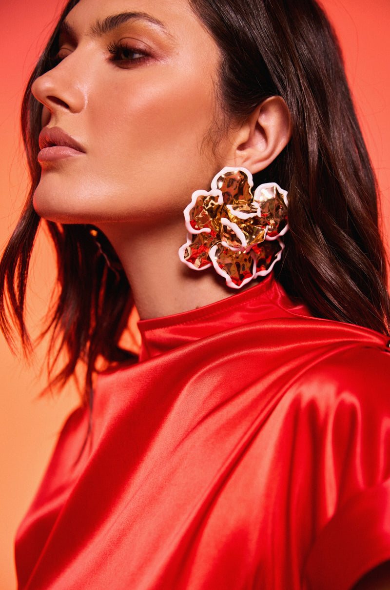 IN BLOOM EARRING