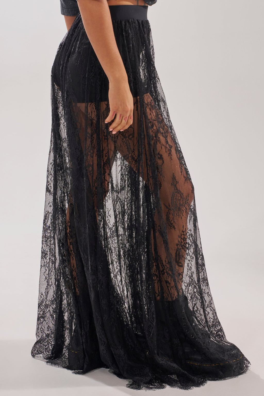 LOVELY DAYS LACE MAXI SKIRT