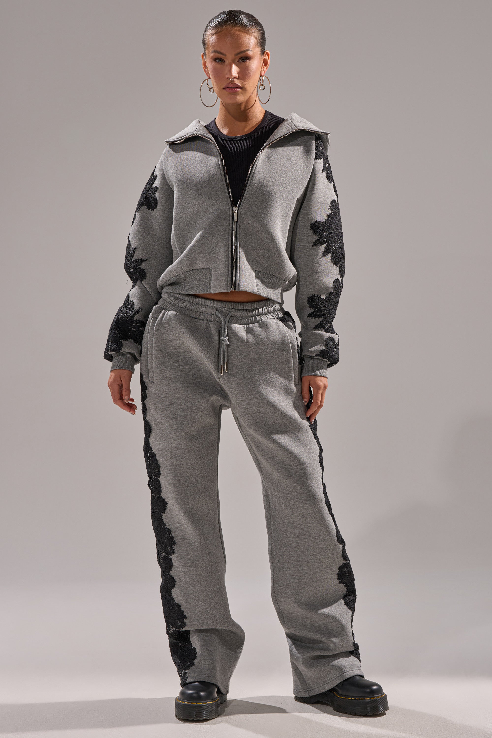 RAQUEL ZIP UP SWEATSHIRT