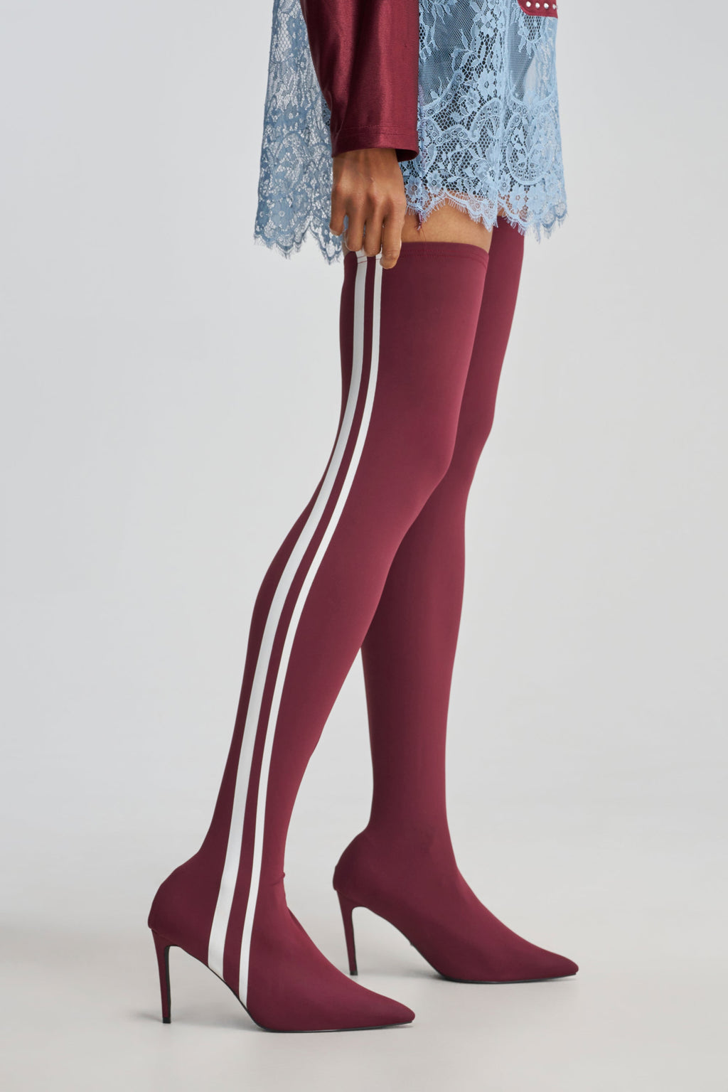 AZALEA WANG THALUNE BURGUNDY STRETCH SPORTY STILETTO
