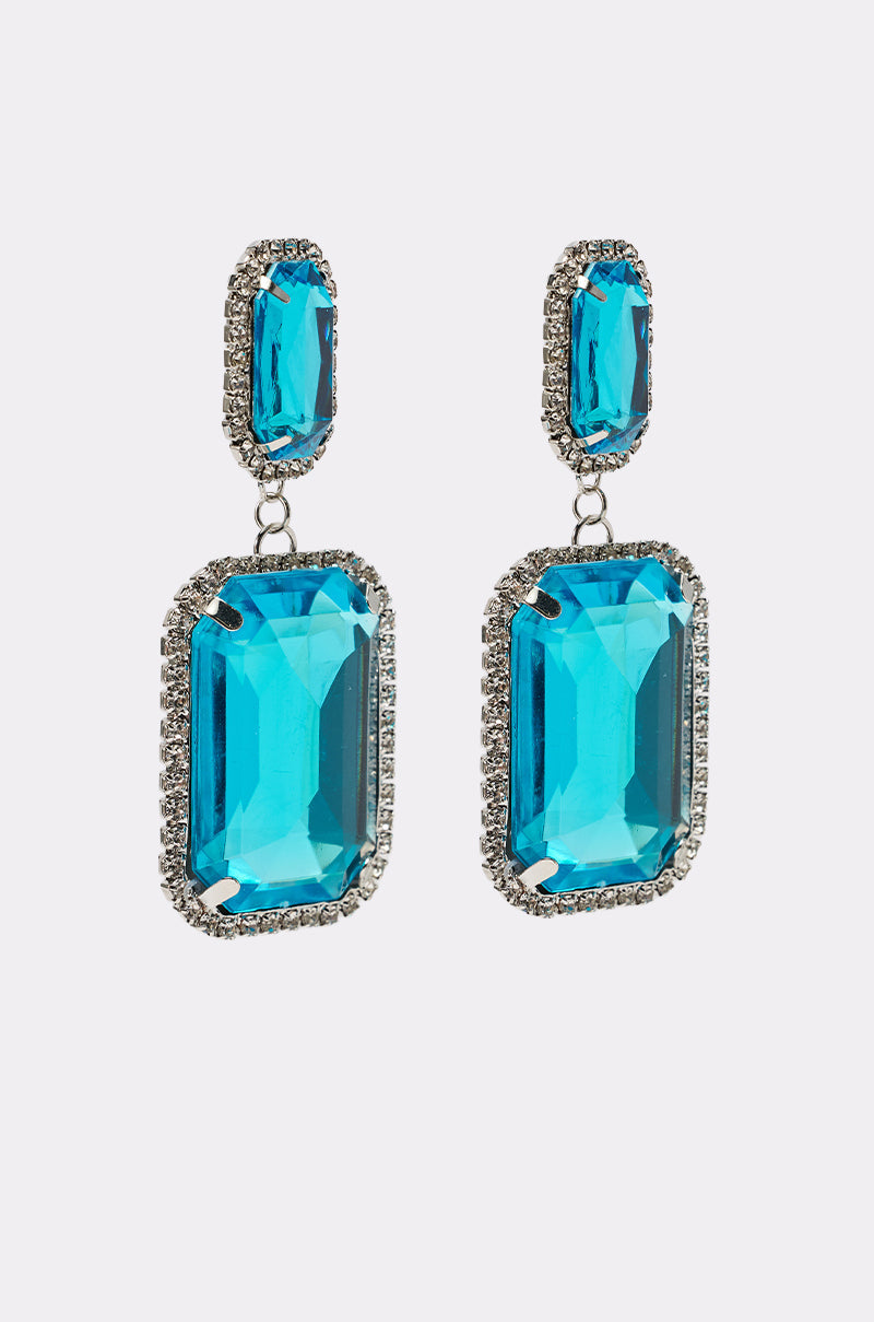 ON TREND EARRING