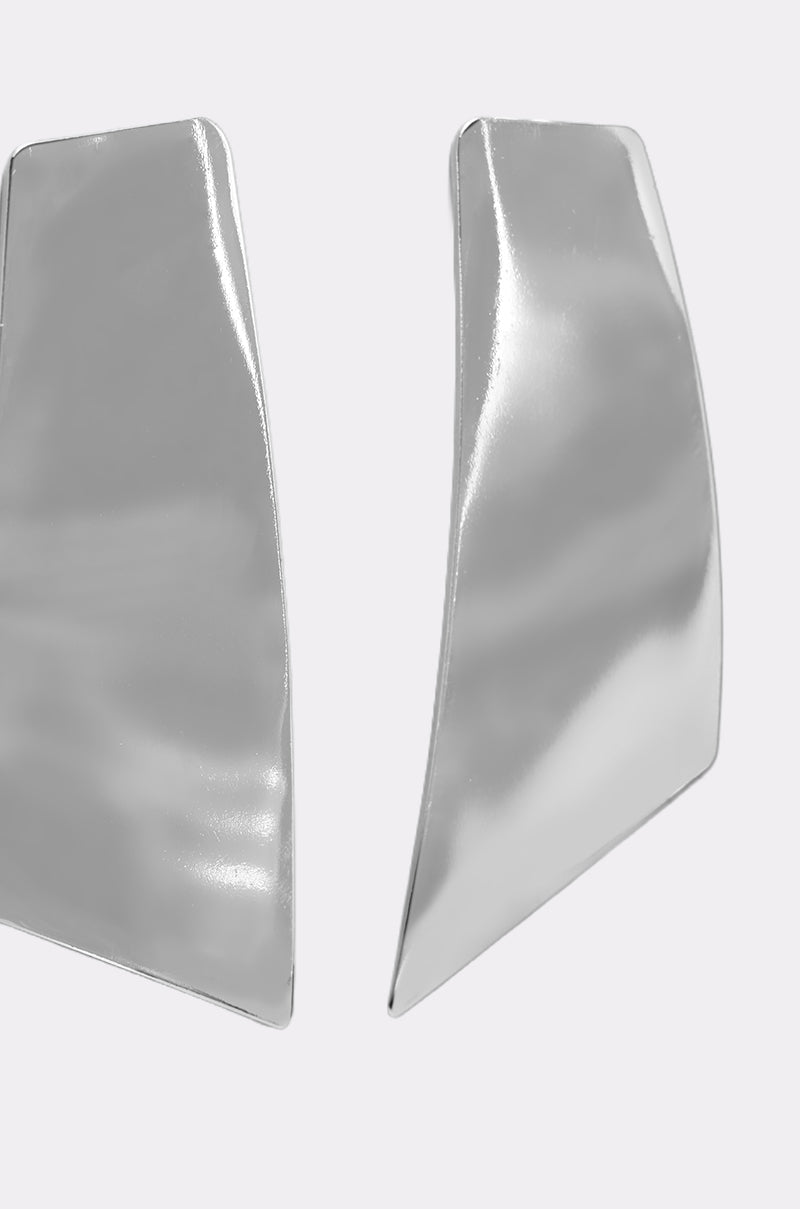 ON YOUR FEED EARRING