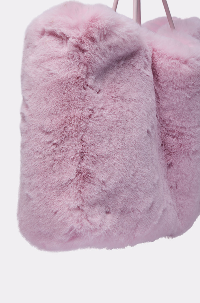 BB GURLLLL FAUX FUR TOTE