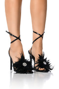 AZALEA WANG SANTOS FEATHER FLOWER DECOR SANDAL IN BLACK