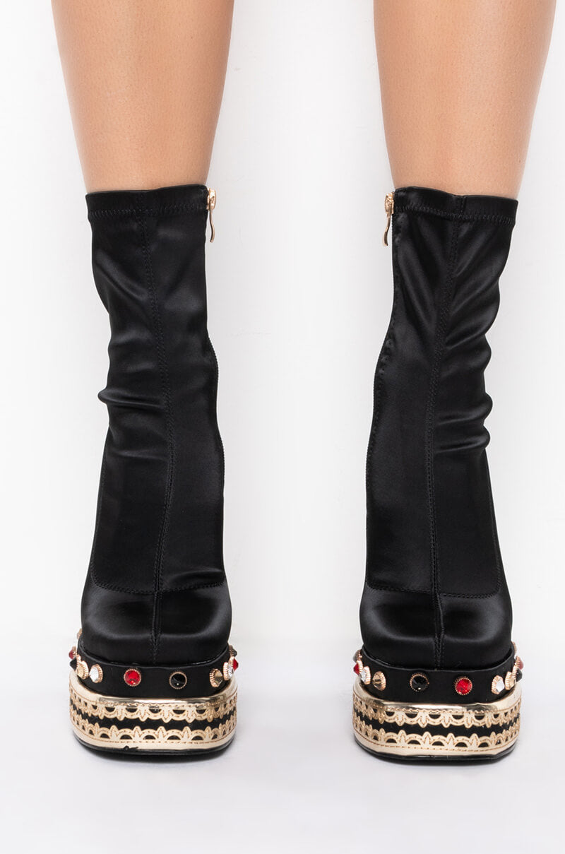 AZALEA WANG NOTICE ME CHUNKY BOOTIE IN BLACK