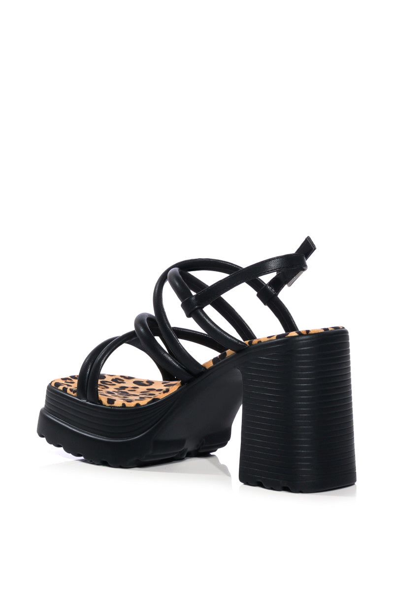 AZALEA WANG SAVINO CHUNKY SANDAL