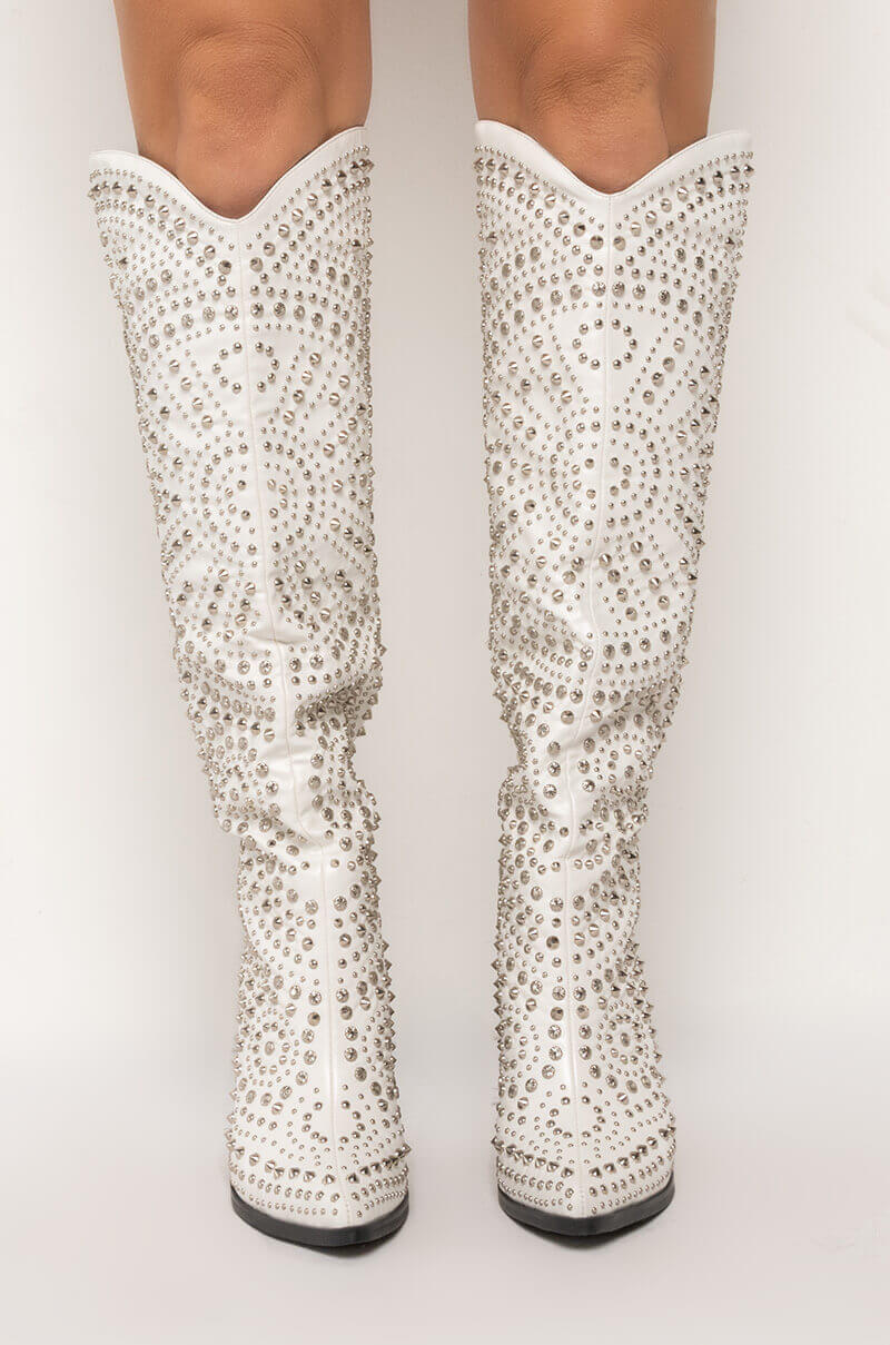 AZALEA WANG WAY OUT WEST CHUNKY BOOT IN WHITE