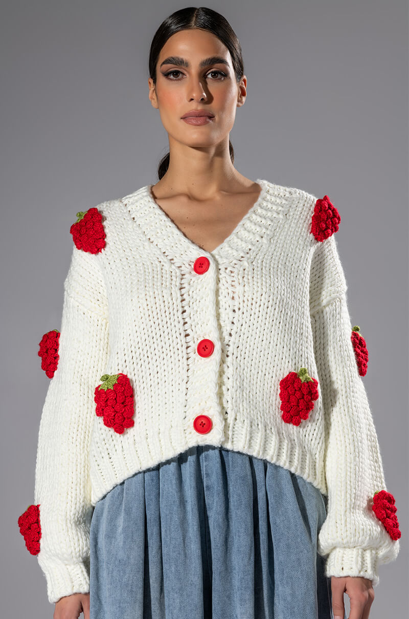 BERRIES BUTTON CARDIGAN