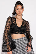 LILA FLORAL DETAIL CROPPED BLOUSE