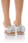 BOUQUET WHITE FLOWER SANDAL