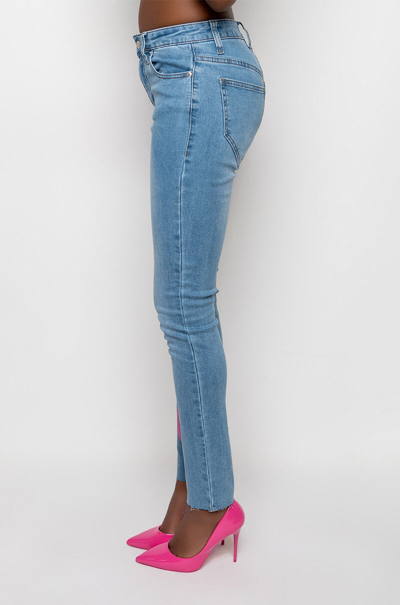 BUBBLE GUM SKINNY JEANS