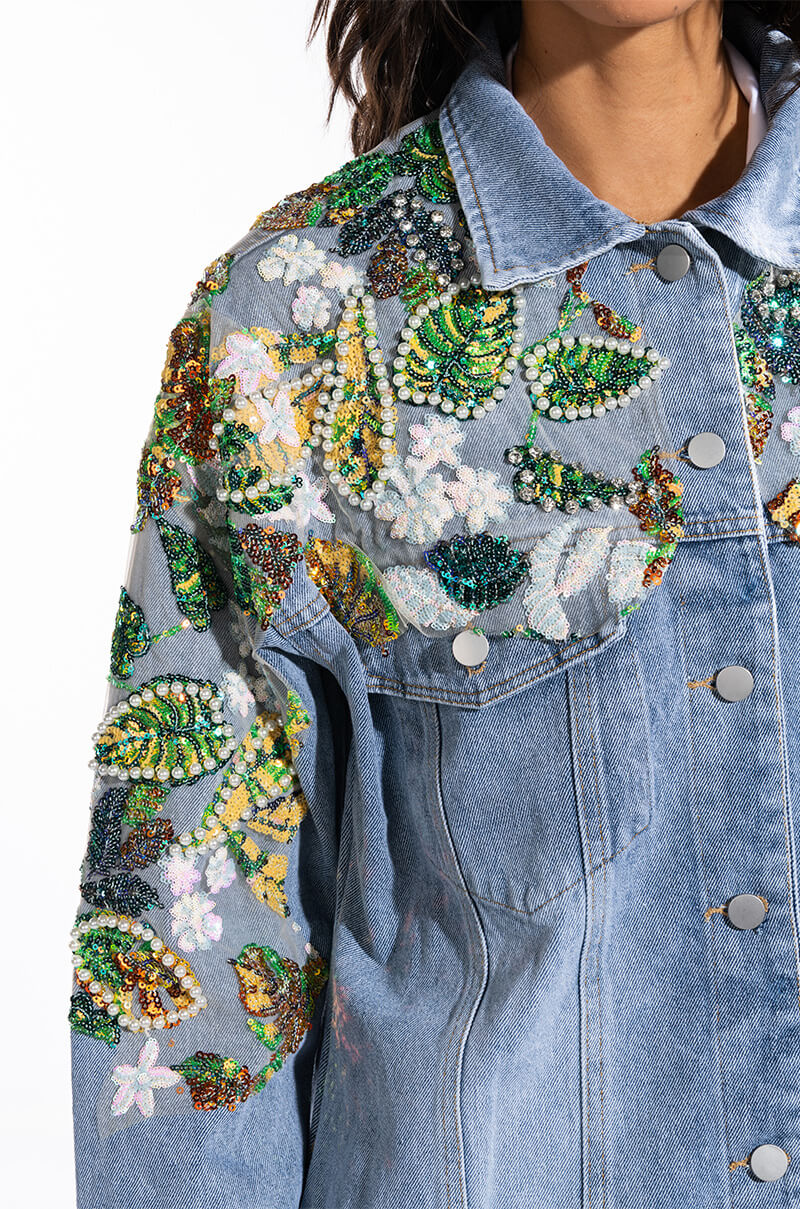 FLOWER EMBELLISHED DENIM JACKET