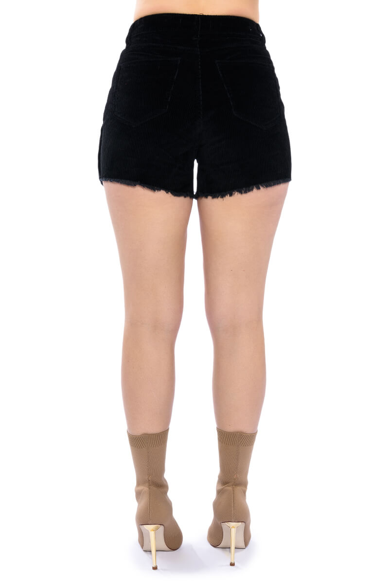 CHARLIE BUTTON FRONT MINI SKORT