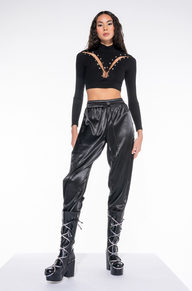 CUT IT UP SAFETY PIN LONG SLEEVE TOP