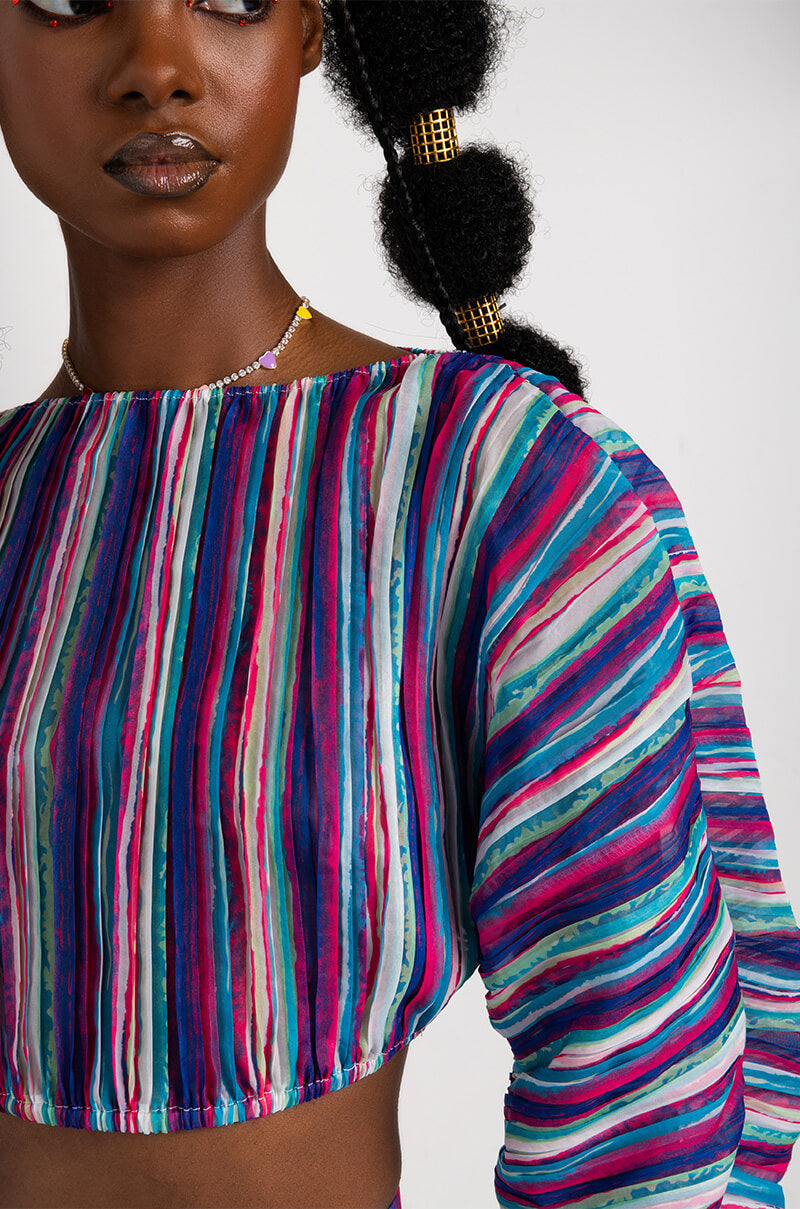 DAHLIA PLEATED LONG SLEEVE CROPPED BLOUSE
