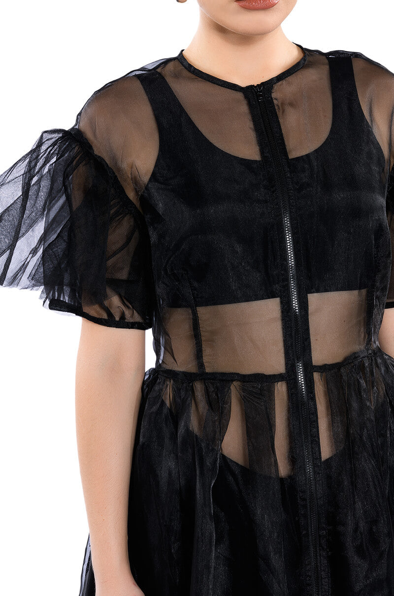 DAPHINE MESH DUSTER