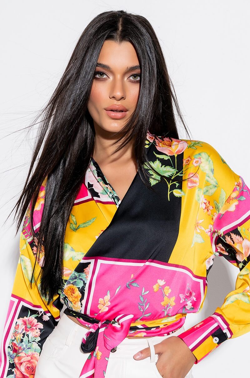 DARLING FRONT TIE FLORAL BLOUSE