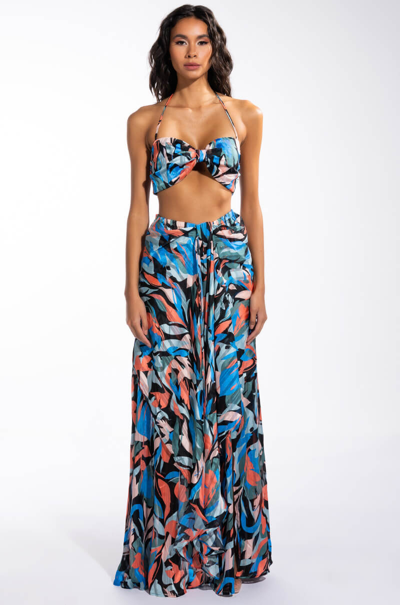 DECOMPRESS KNOT FRONT CROP TOP