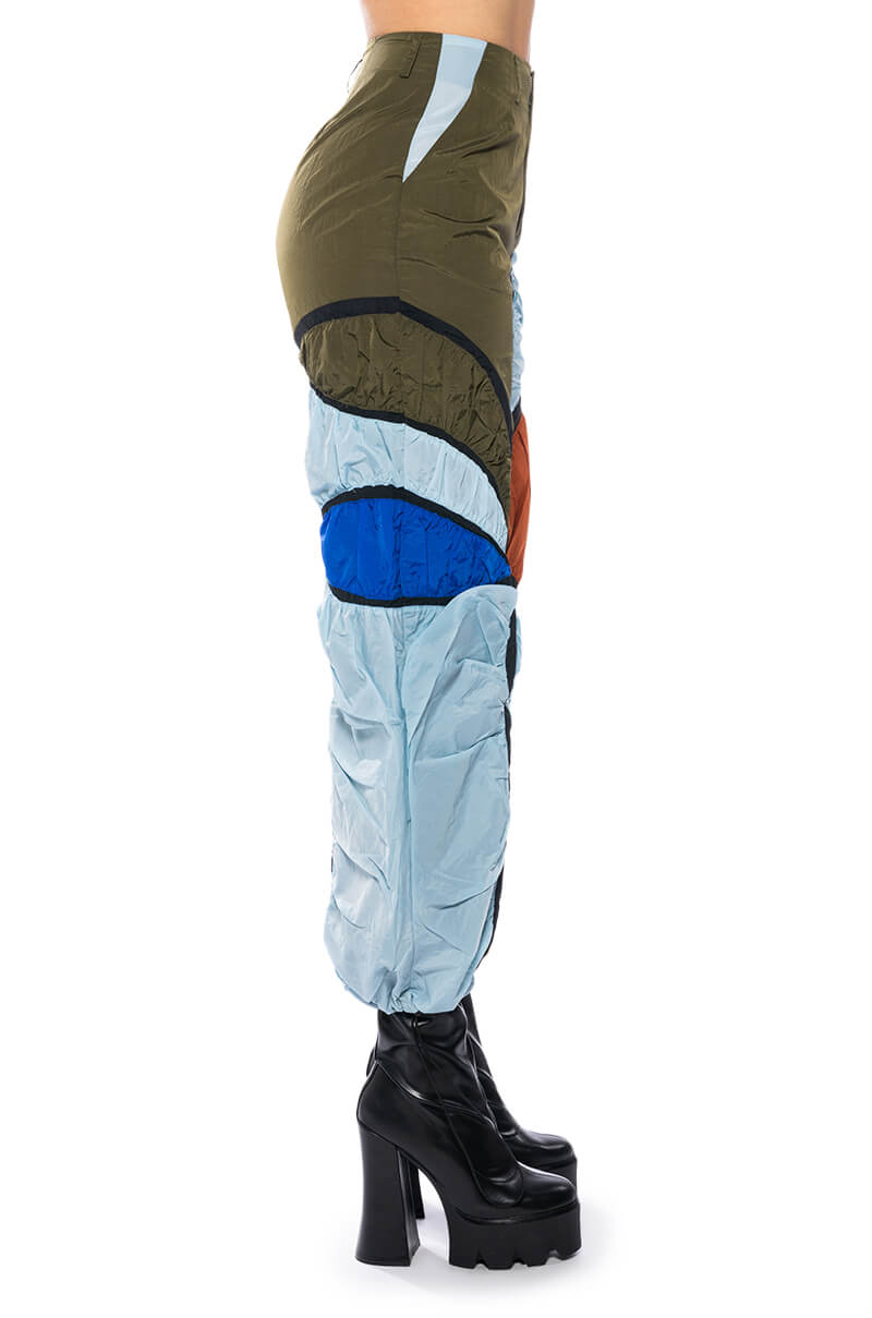 ENJOY THE RIDE MULTICOLORED RUCHED PANTS