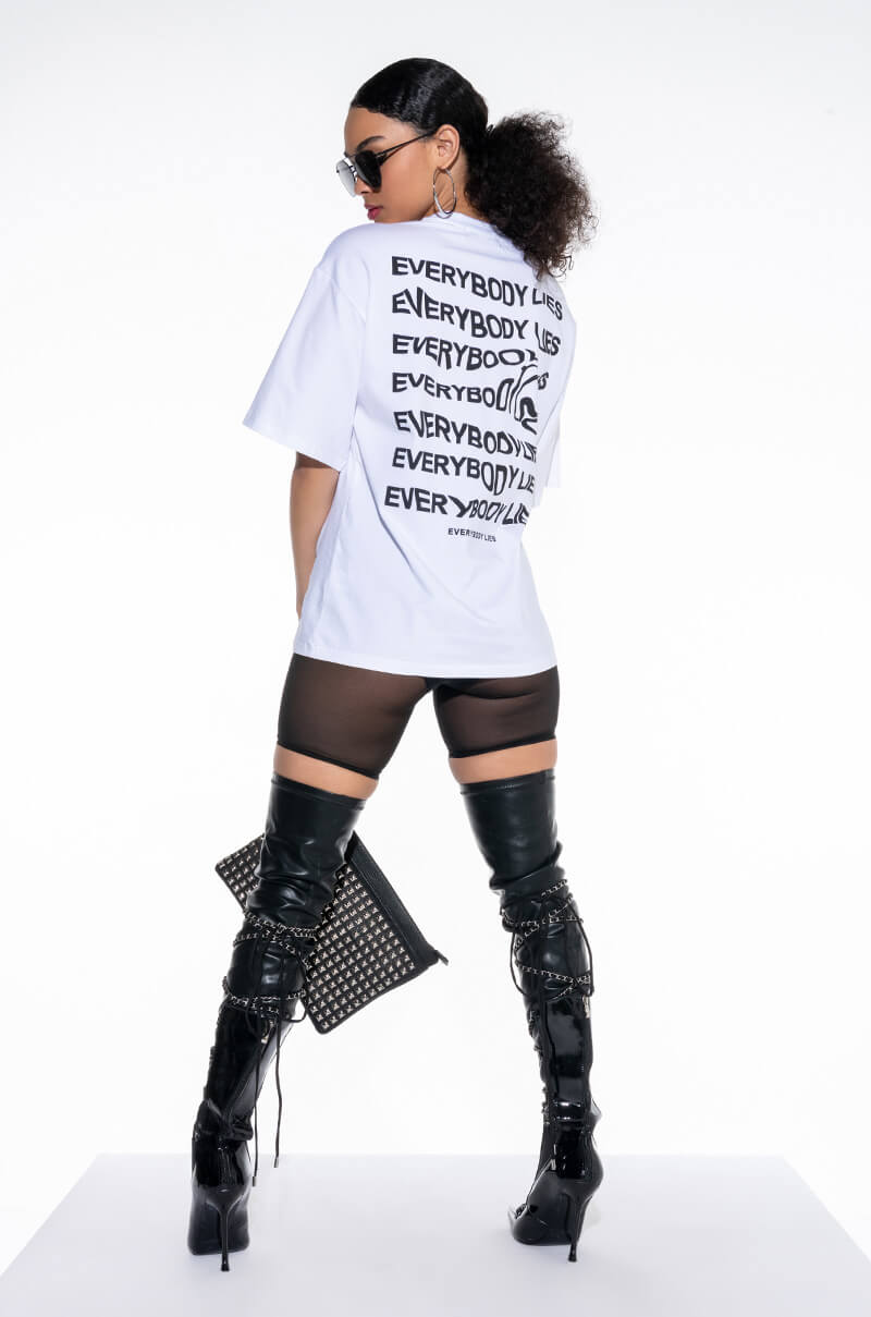 EVERYBODY LIES CREW NECK GRAPHIC TEE