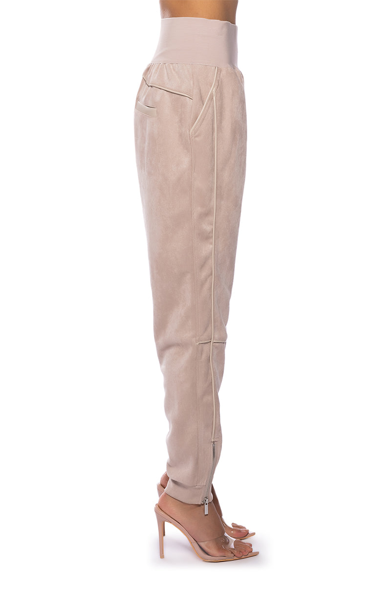 FAUX SUEDE JOGGER