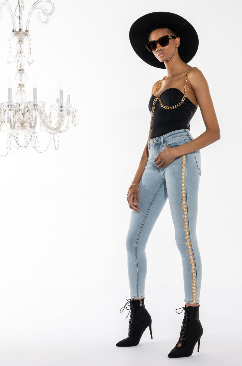 GOLDEN HOUR SKINNY JEANS WITH PEARLS