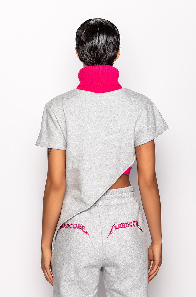 HARD GRAPHIC MOCK NECK SLEEVELESS SWEATSHIRT